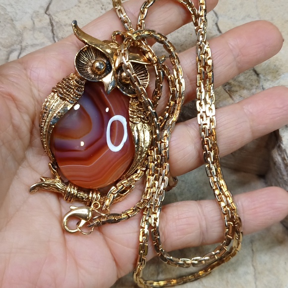 Vintage Owl Brown Banded Agate Pendant Necklace Gold Plated Chain - Picture 8 of 8
